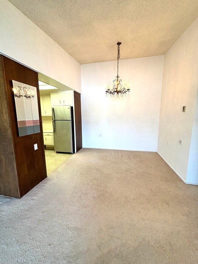 Building Photo - 361 Avenida Castilla