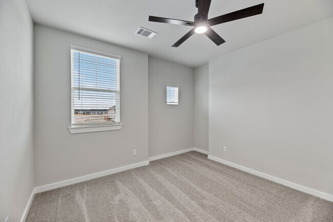 Building Photo - AVAILABLE NOW! 3 BEDROOM TRIPLEX LOT LOCATED ON 1-ACRE LOT IN MIDLOTHIAN, TX!