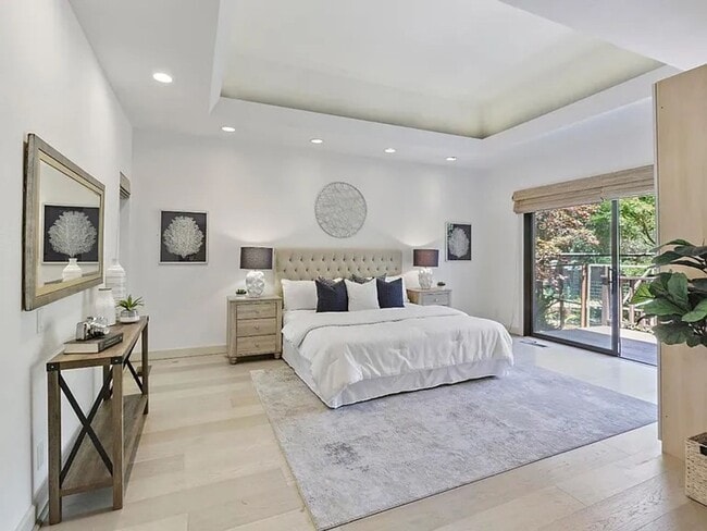 Building Photo - BRIGHT & AIRY HOME IN EXCLUSIVE ENCLAVE SPRAWLING, PRIVATE CULDESAC PROPERTY