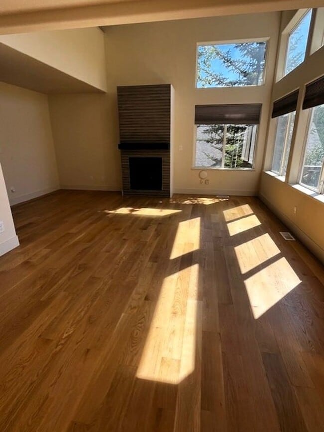 Building Photo - 55 Salt Lick Pl