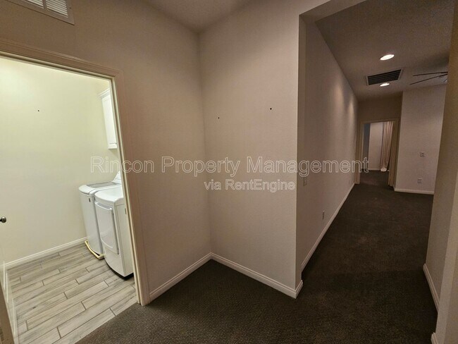 Building Photo - 2464- Blossom Ridge Ct