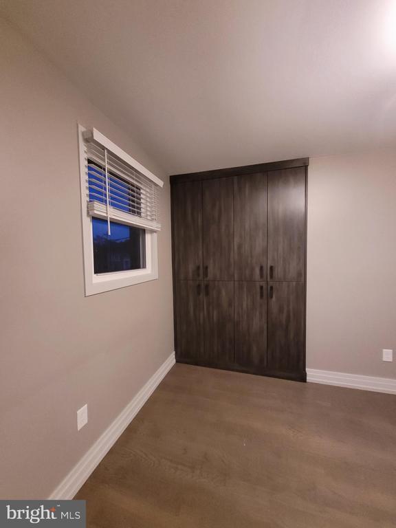 Building Photo - 2710 Rose Valley Dr