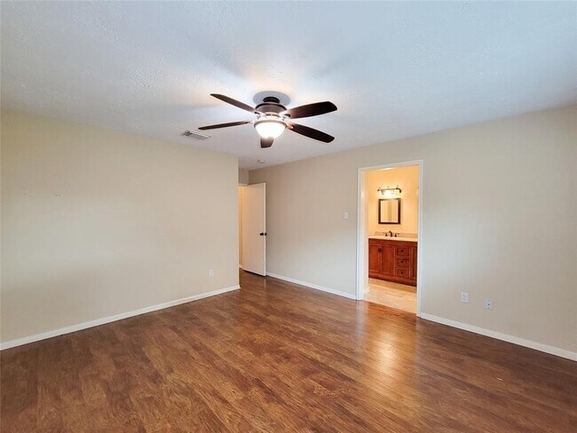 Building Photo - 21303 Park Holly Ct