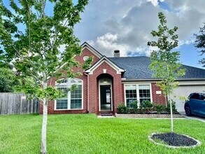 Building Photo - 3131 Valley Ct