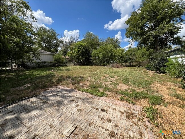 Building Photo - 859 Oasis St