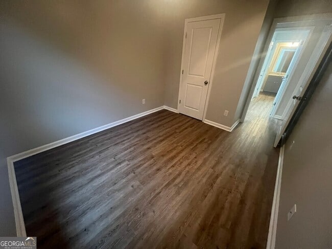 Building Photo - 1571 Bostwick Rd