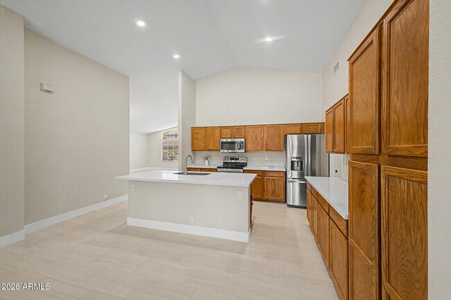 Building Photo - 1439 E Flint St