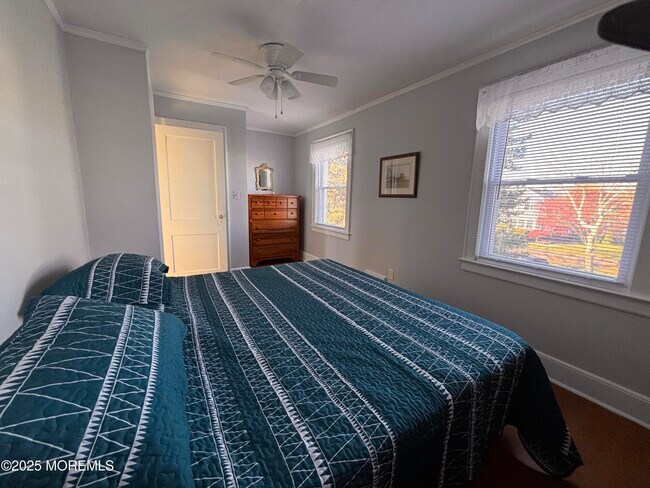 Building Photo - 411 Lincoln Ave