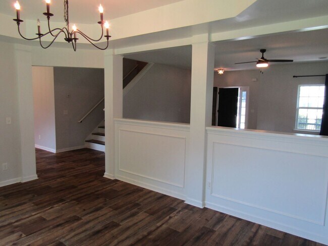 Building Photo - 42 Pinto Trail