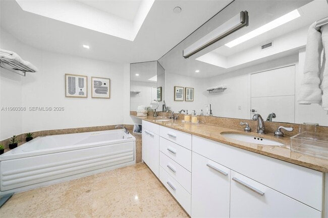 Building Photo - 4779 Collins Ave