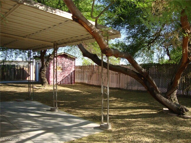 Building Photo - 3009 N Crawford St