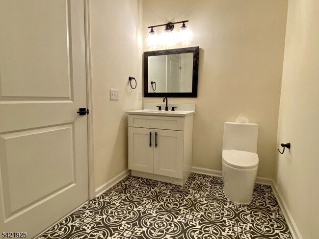 Building Photo - 169 Tarrington Rd