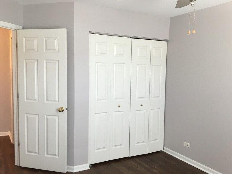 Building Photo - 2364 Chesapeake Bay