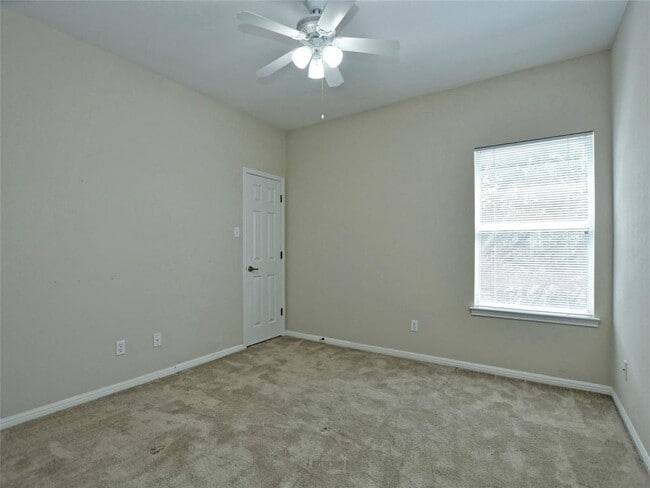 Building Photo - 809 Texas Trail