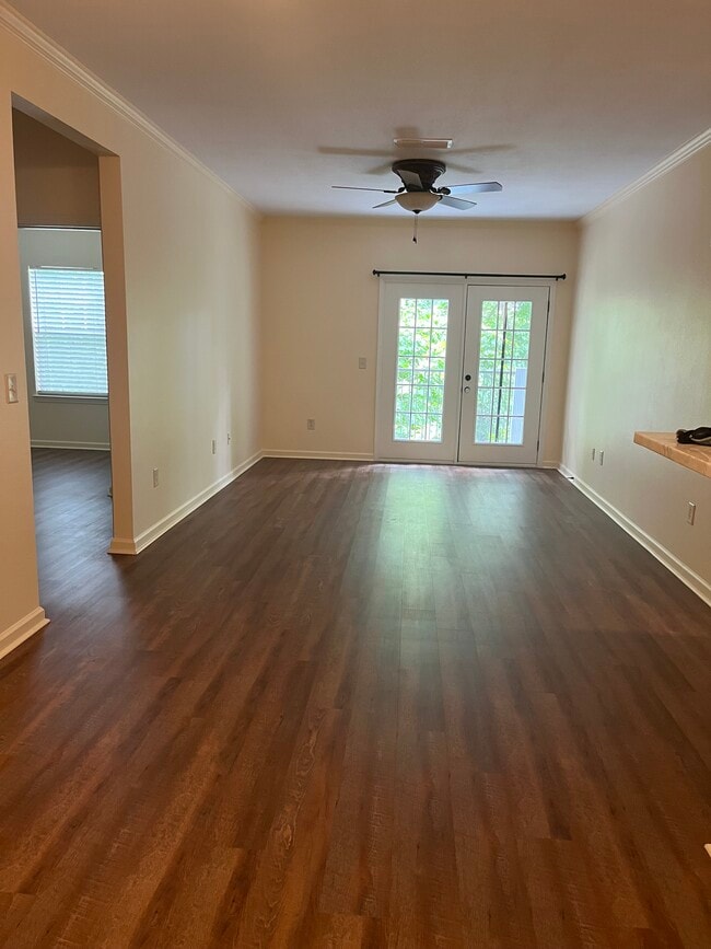 Building Photo - 400 Vista Lake Dr