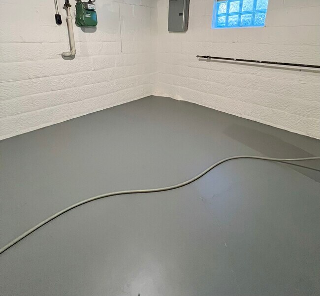 Building Photo - 1116 Murray Ave