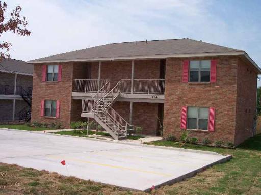 Building Photo - 505 Dukeway-