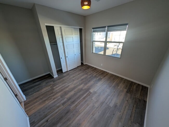 Building Photo - 11531 Great Bahama Way