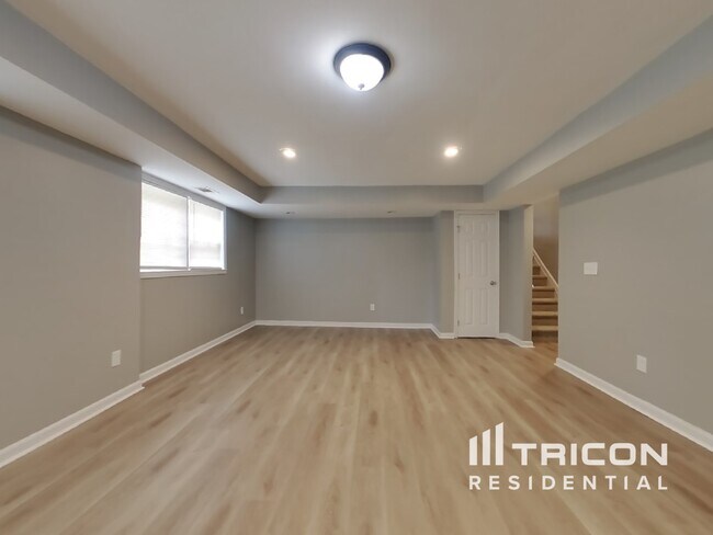 Building Photo - 4124 Lauada Dr
