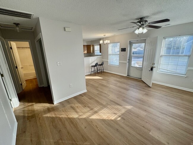 Building Photo - 1562 Indiana Ave