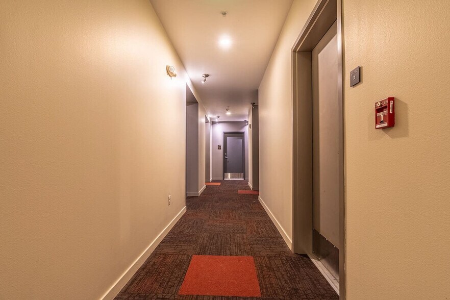 Building Photo - 1717 22nd Ave