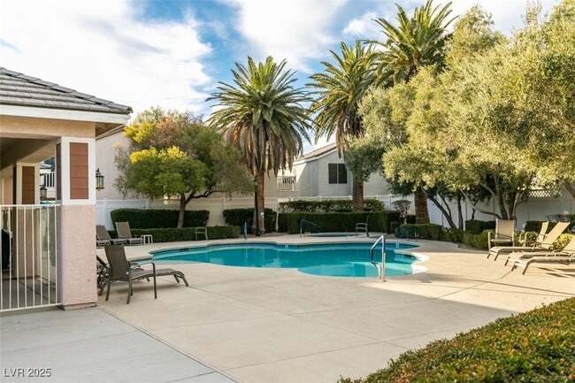 Building Photo - 10385 Morning Sorrow St