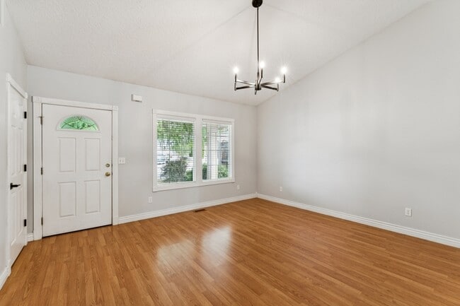 Building Photo - 5998 S Wallflower Pl