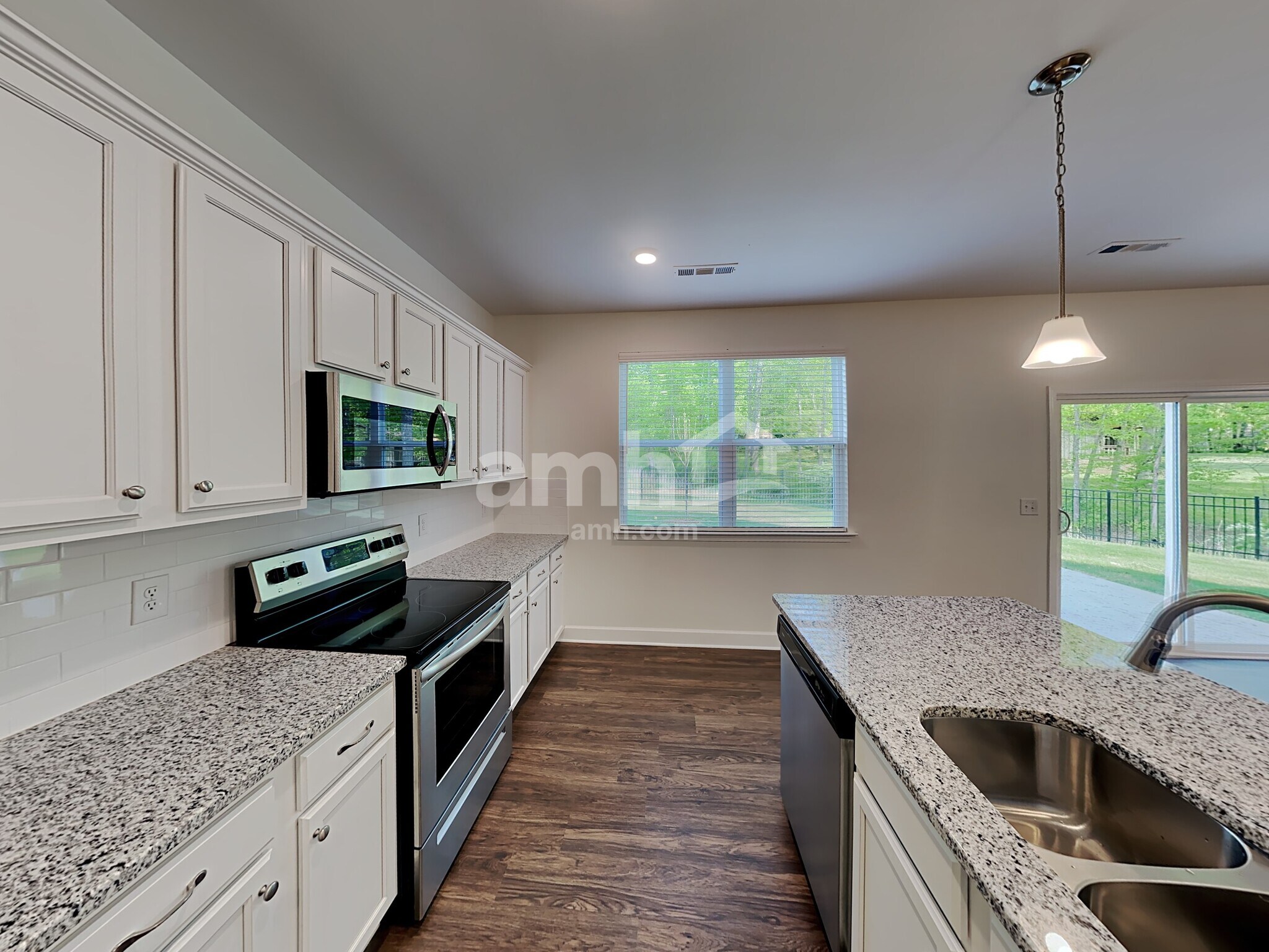 Building Photo - 1033 Bluewater Dr