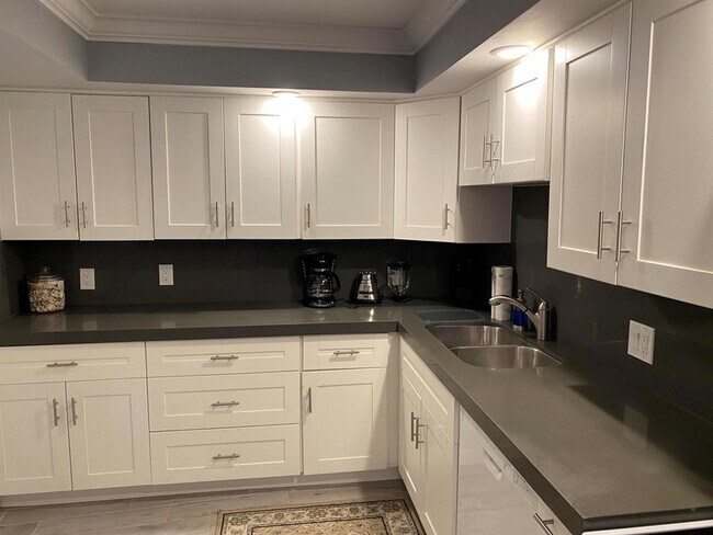 Building Photo - 300 Ocean Trail Way