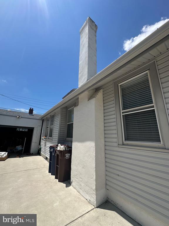 Building Photo - 12 N Swarthmore Ave