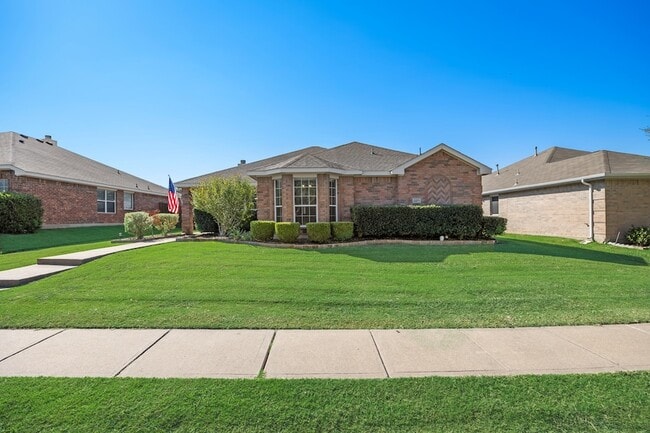 Building Photo - 2271 Fieldcrest Dr