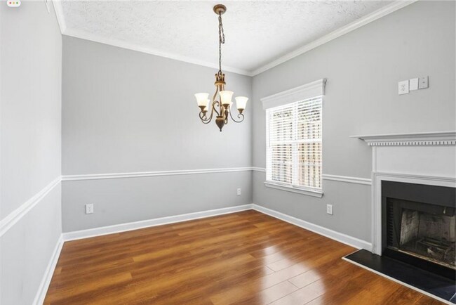 Building Photo - 2BR Townhome in Summerhill with Garage and Exterior Maintenance Included