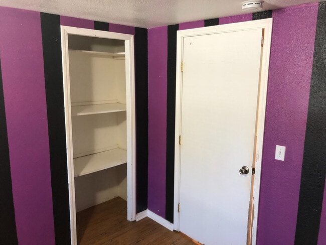 Building Photo - 1506 Ivory St