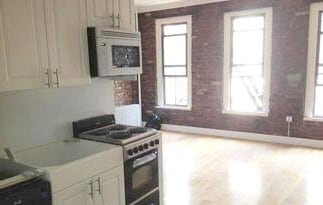 Building Photo - 163 Mulberry St