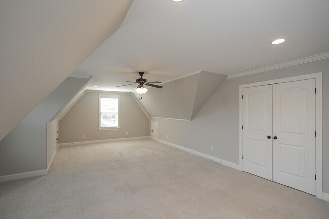 Building Photo - 7002 Brindle Ridge Way