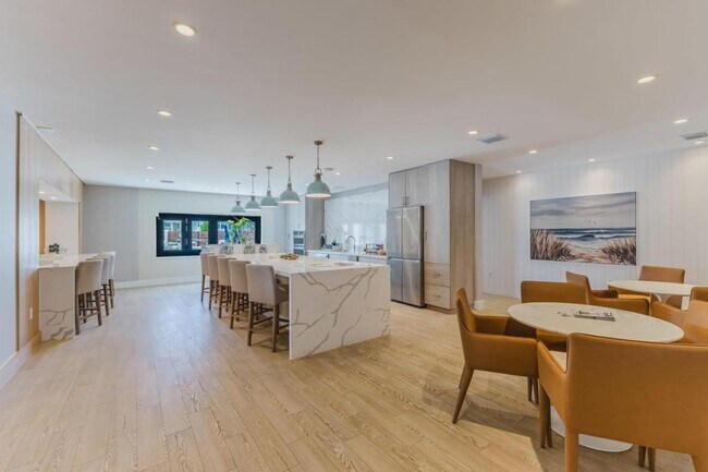 Building Photo - 11596 Palm Dr