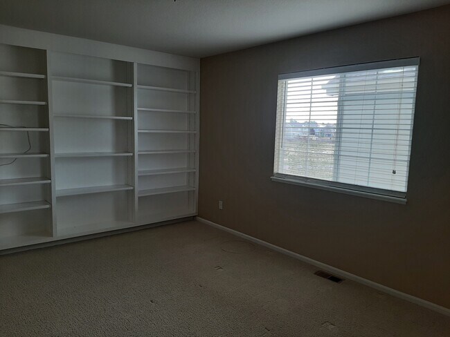 upstairs loft - 14219 Woodrock Path