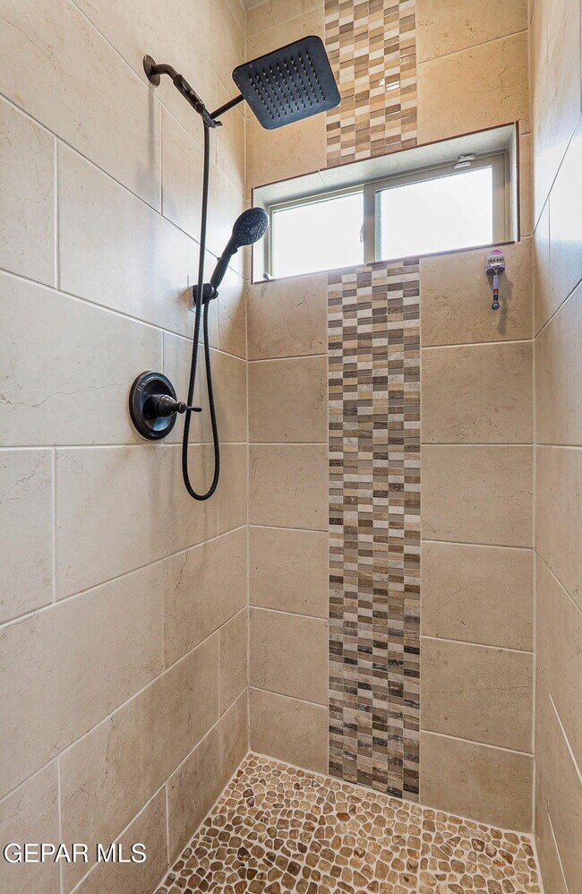 Building Photo - 6556 Ta Suil Pl