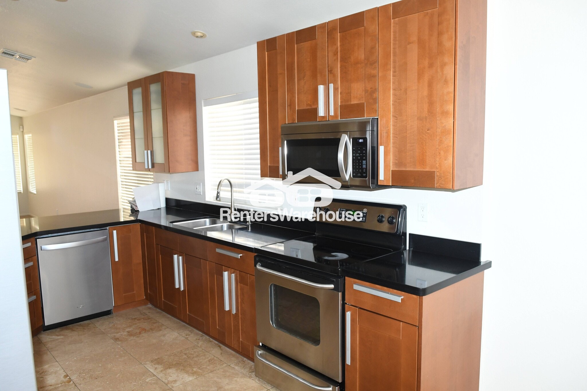 Building Photo - 8757 E Avalon Dr
