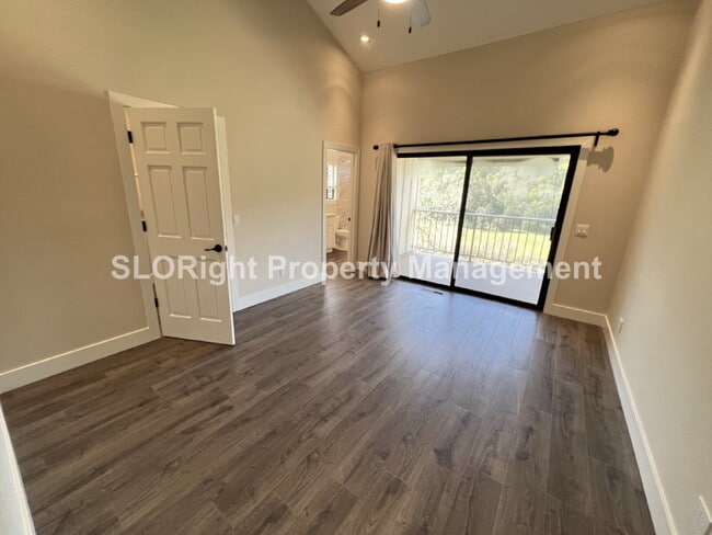 Building Photo - AVAILABLE NOW - Recently Updated Home in Templeton - 2 Bed / 2 Bath