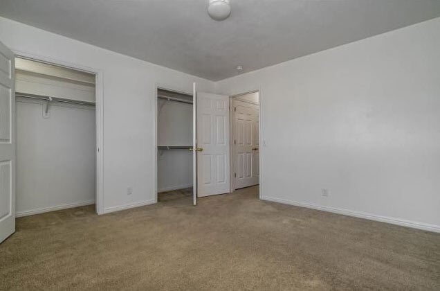 Building Photo - 88 250 N