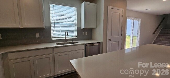 Building Photo - 1615 Cannonball Ln