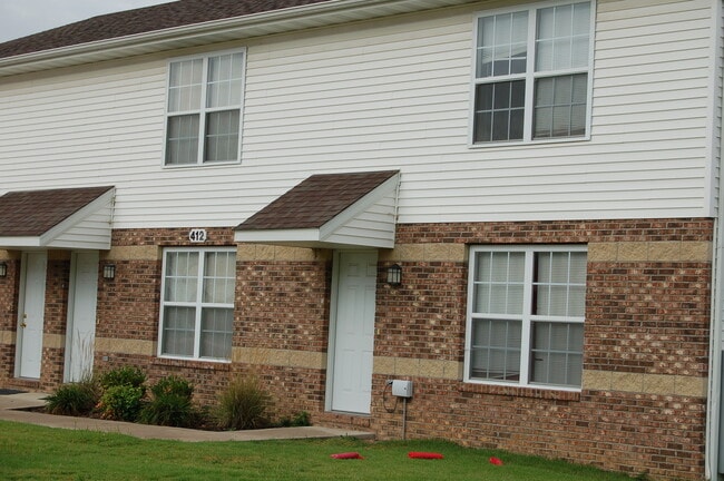 Primary Photo - ken404