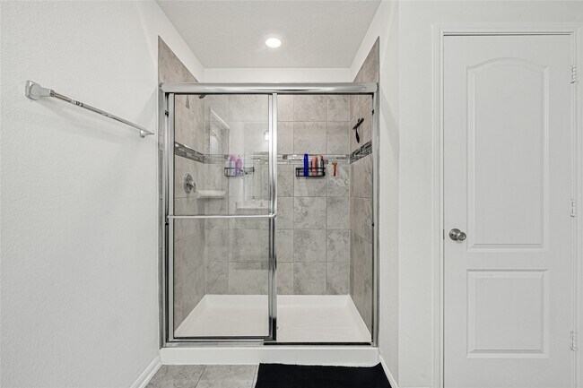 Building Photo - 5238 Tall Tower St