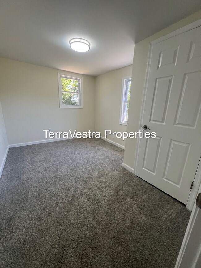 Building Photo - 3 Bed in Mullica Hill! Eligible for $500 Security Deposit.