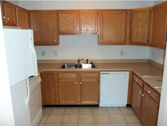 Building Photo - 305 Lime Kiln Rd