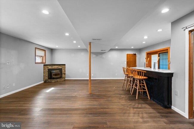 Building Photo - 3206 Seiter Ln