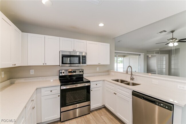 Building Photo - 2011 NW 23rd St