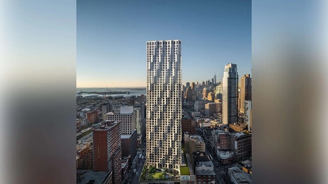 Building Photo - 11 Hoyt St