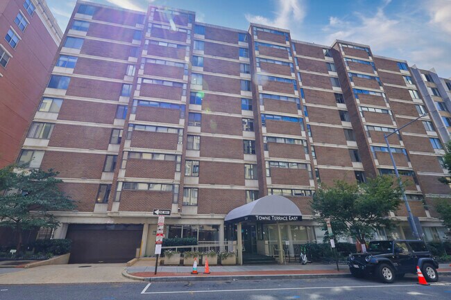 Building - 1420 N St NW